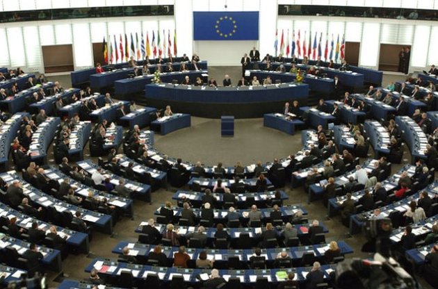 Европарламент принял резолюцию с осуждением попыток России давить на соседей