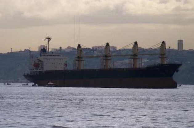Владельцами арестованного в Камеруне судна с украинским экипажем являются структуры, близкие к Ахметову