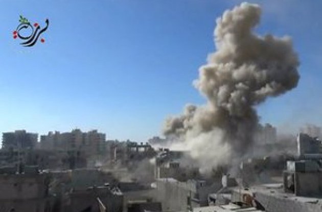 На територію посольства РФ у Дамаску впала міна