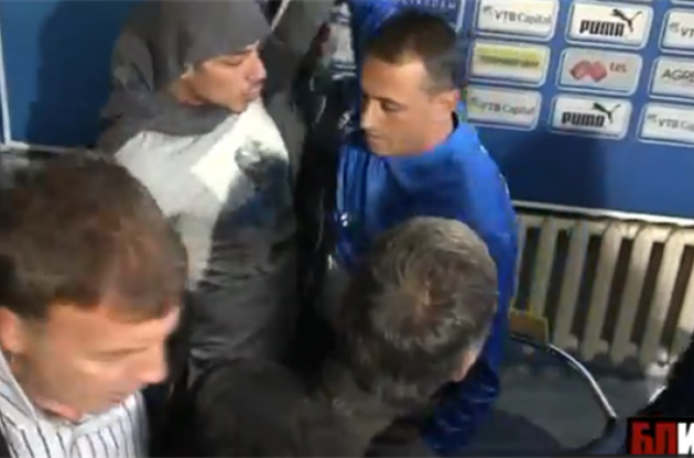 Ивайло Петев попал под давление фанатов "Левски"