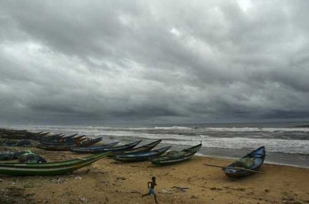 В Индии спасли 18 рыбаков, считавшихся пропавшими без вести из-за урагана