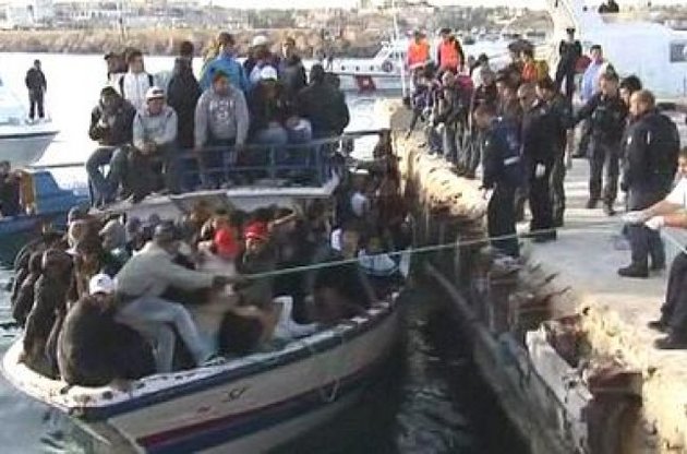 На Сицилии ввели чрезвычайное положение из-за наплыва нелегальных мигрантов