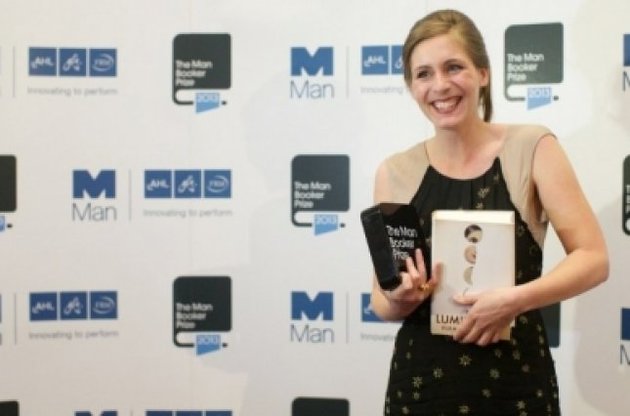 Лауреатом Букеровской премии стала новозеландка Элеонора Каттон за роман "Светила"