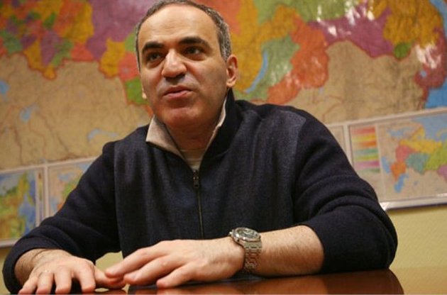 Гарри Каспаров просит предоставить ему гражданство Латвии
