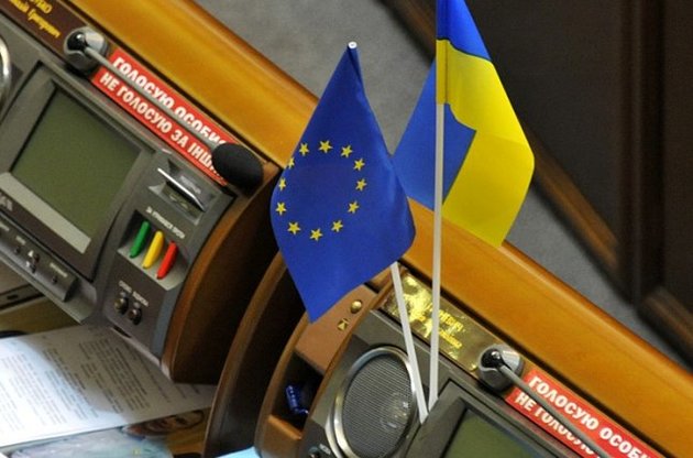 Внеочередная Рада закрылась, не приняв ни одного "евроинтеграционного" решения