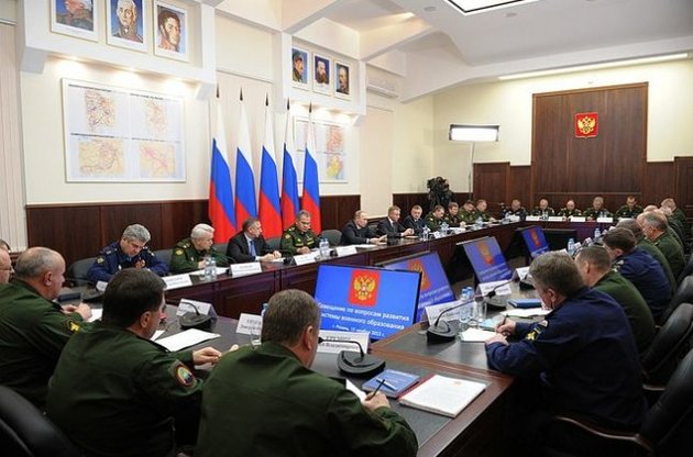 Путин приказал генералам готовиться к компьютерным войнам будущего