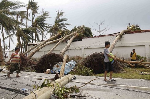 Число жертв тайфуна "Хайян" на Филиппинах приблизилось к 4 тыс. человек