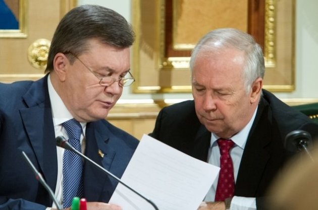 Азаров обіцяє затвердити держбюджет-2014 прямо перед Вільнюсом