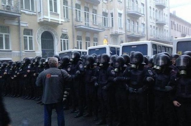 Митингующие, опасаясь провокаций, решили не идти к АП