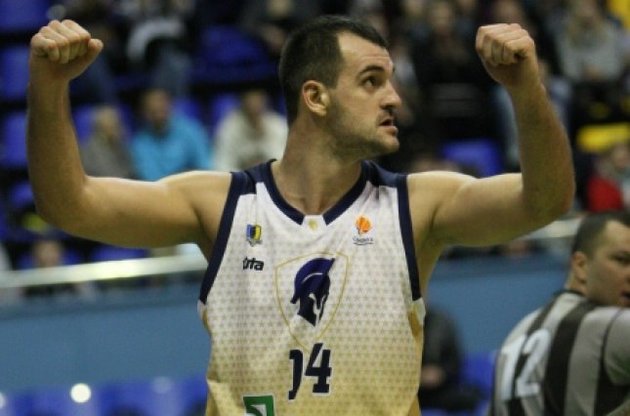 Михаил Анисимов сделал солидный вклад в победу &quot;Будивельника&quot;