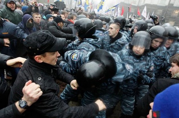 Міліція вже говорить про силове захоплення влади