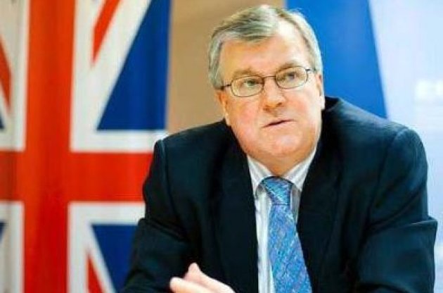 Посол Великобритании осудил разгон мирного Евромайдана