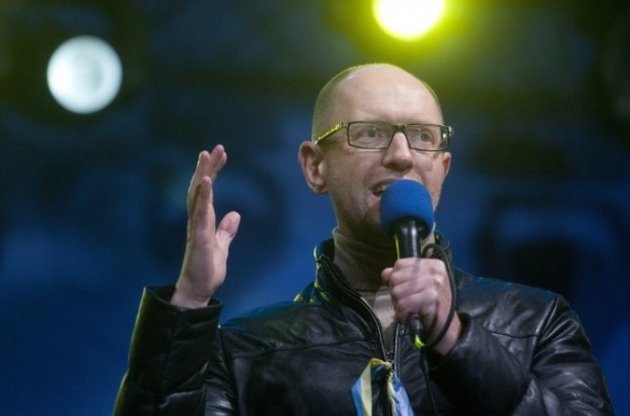 Яценюк обвинил Клюева и Медведчука в причастности к провокациям в Киеве