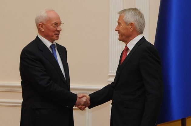 Азаров открыл Ягланду истинных виновников разгона Евромайдана