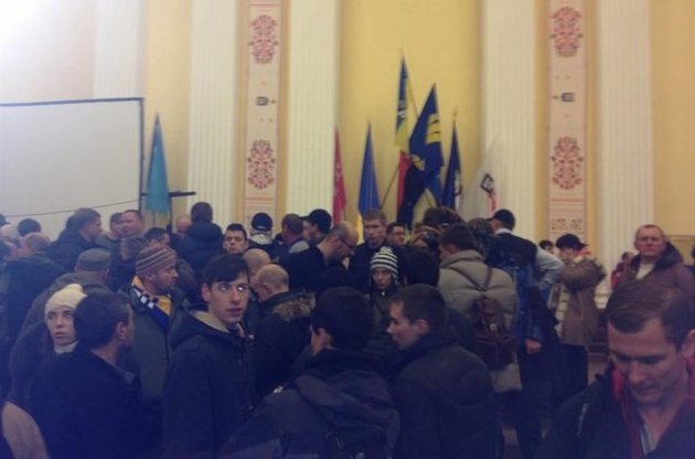 Активисты Евромайдана не намерены освобождать здание КГГА