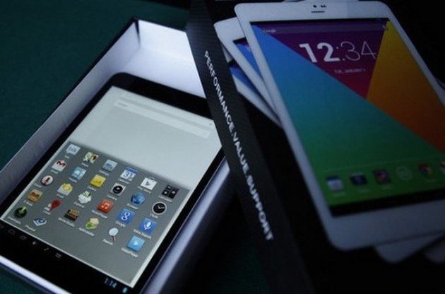 Армения наладит выпуск &quot;Армфонов&quot; и &quot;Армтабов&quot;