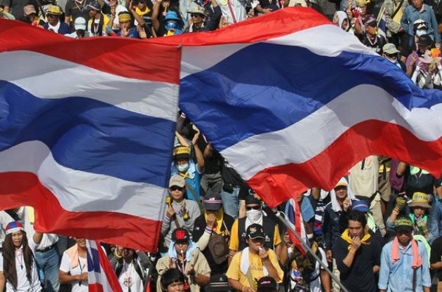Оппозиция Таиланда добилась роспуска парламента