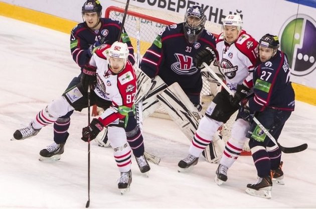 Киевлянин Сергей Гайдученко (на заднем плане) мечтает сыграть за сборную России