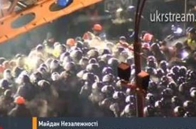 Представительство ЕС пытается достучаться до тех, кто направил на Майдан Беркут