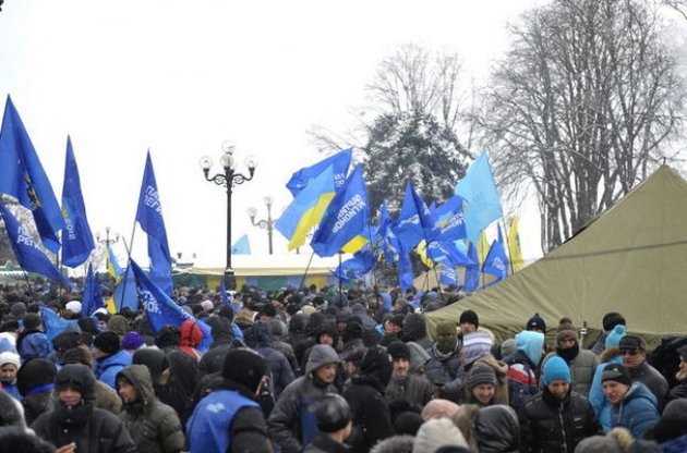 Из Запорожья на "антимайдан" в Киев отправили поезд с бюджетниками и безработными