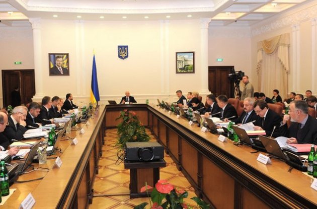 Перестановки в правительстве отложили на период после нового года