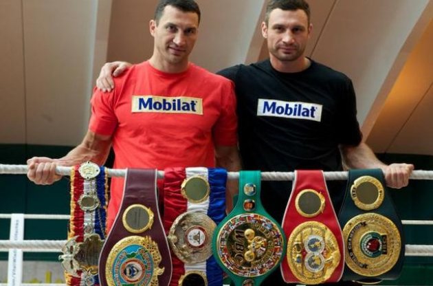 Брати Клички зібрали всі чемпіонські пояси в суперважкій вазі