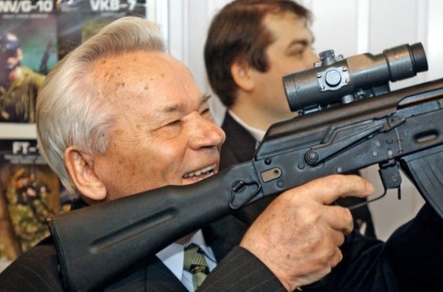 Умер оружейник Михаил Калашников