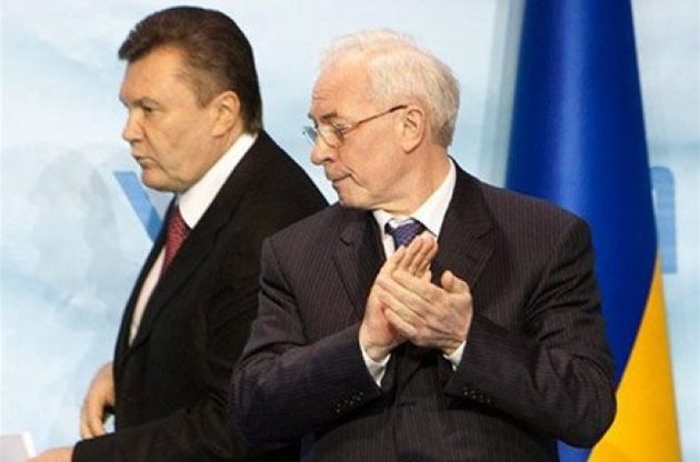 Янукович очікує пропозицій від Азарова щодо відставок в уряді