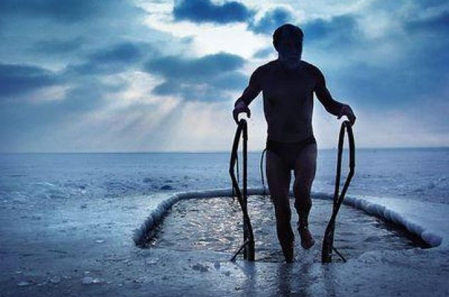 Онищенко «прописал» россиянам купание в проруби