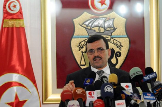 Премьер-министр Туниса подал в отставку