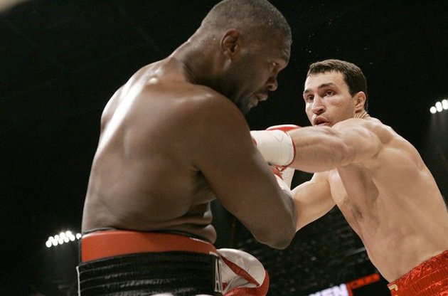 В 2007-м Владимир Кличко одержал победу над Рэем Остином нокаутом
