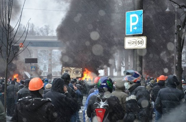 В больнице от огнестрельных ранений скончался еще один протестующий
