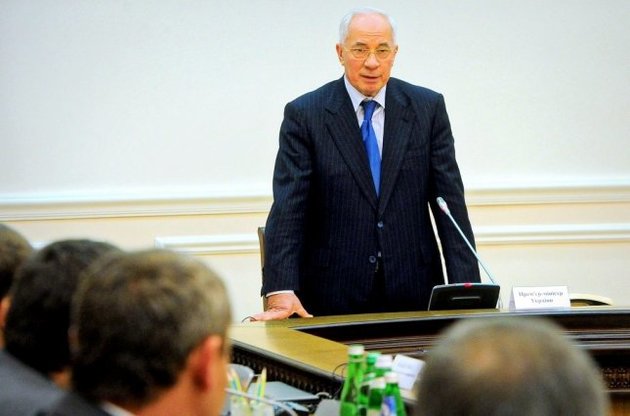 Азаров проведе засідання Кабміну