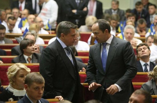 Тігіпко заявив, що виходити з Партії регіонів не має наміру