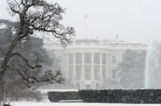 Вашингтон готовится к удару снежной стихии: американцев призвали запастись едой