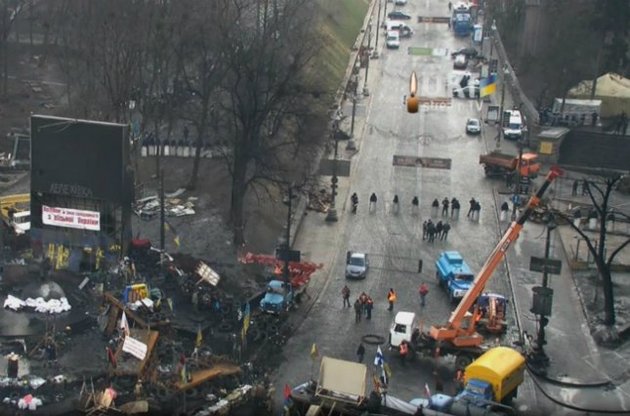 В центре Киева ослаблена охрана правительственного квартала, но водометы остаются