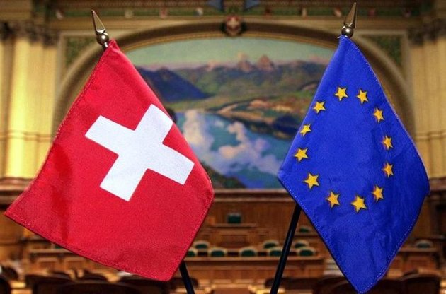 ЕС приостанавливает переговоры со Швейцарией из-за спорного референдума