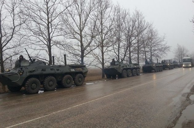 Российские БТРы передумали ехать в Симферополь