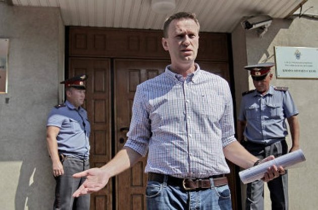 Суд поместил Навального под домашний арест