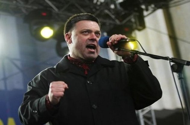 Тягнибок призвал депутатов не уезжать из Киева