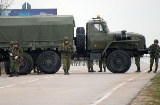 Военные наблюдатели ОБСЕ не смогли попасть в Крым из-за "специфического руководства"