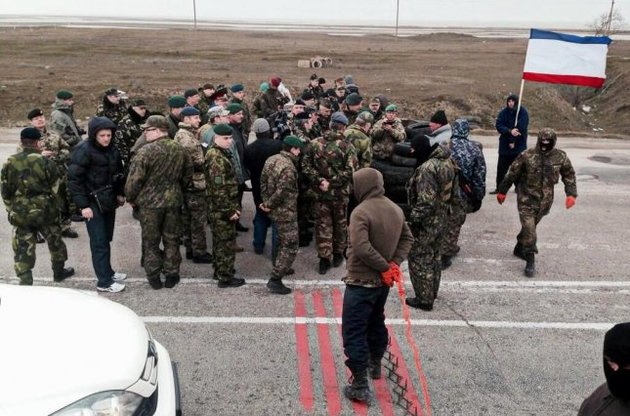 В третий раз наблюдателям ОБСЕ не удалось попасть в Крым - перед ними стреляли в воздух