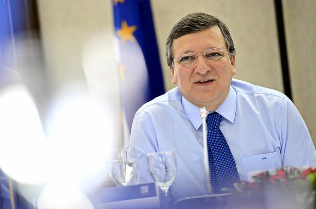 Вторжение России в Украину является "угрозой единству и миру европейцев", считает Баррозу