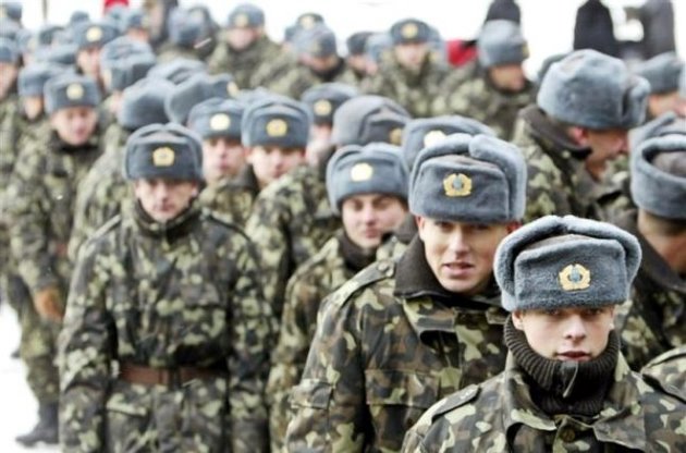Влада Криму має намір розформувати українські військові частини