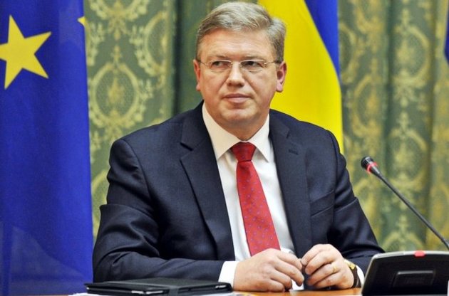 Фюле предложил принять Украину в Евросоюз