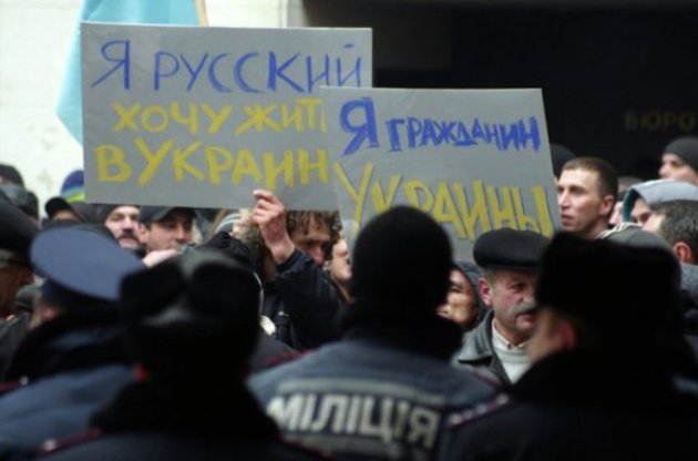 Граждан Украины, проживающих в Крыму, будут автоматически зачислять в россияне