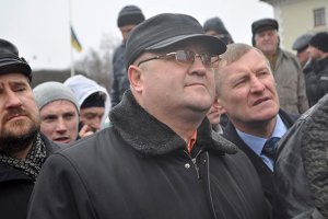 Ножі в спину