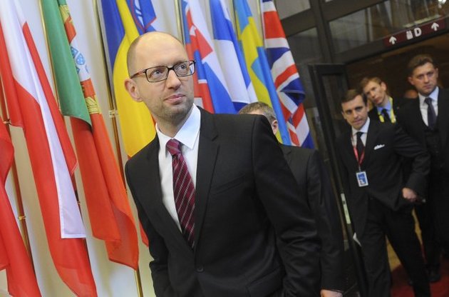 Яценюк попросив у ЄС військово-технічної допомоги для української армії