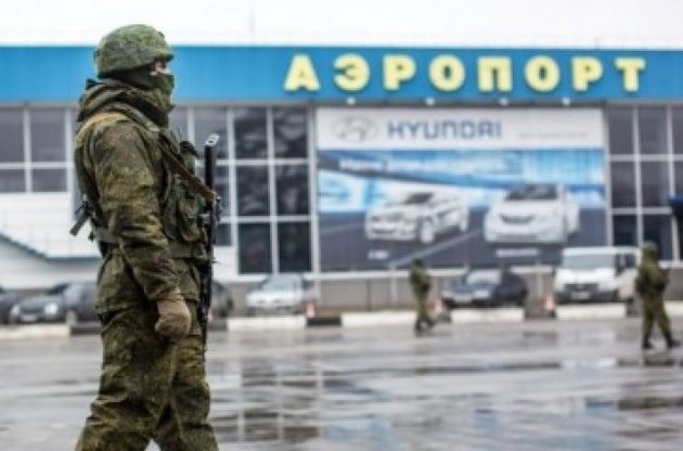У Криму російські військові готують рейдерське захоплення аеропорту в Бельбеку