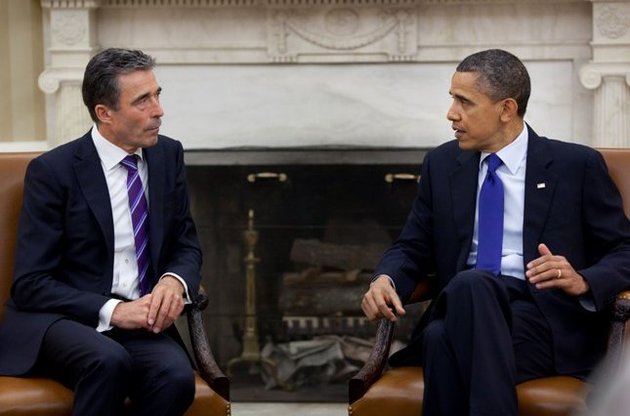 Обама и Расмуссен обсудили меры безопасности для стран НАТО в связи с ситуацией в Украине